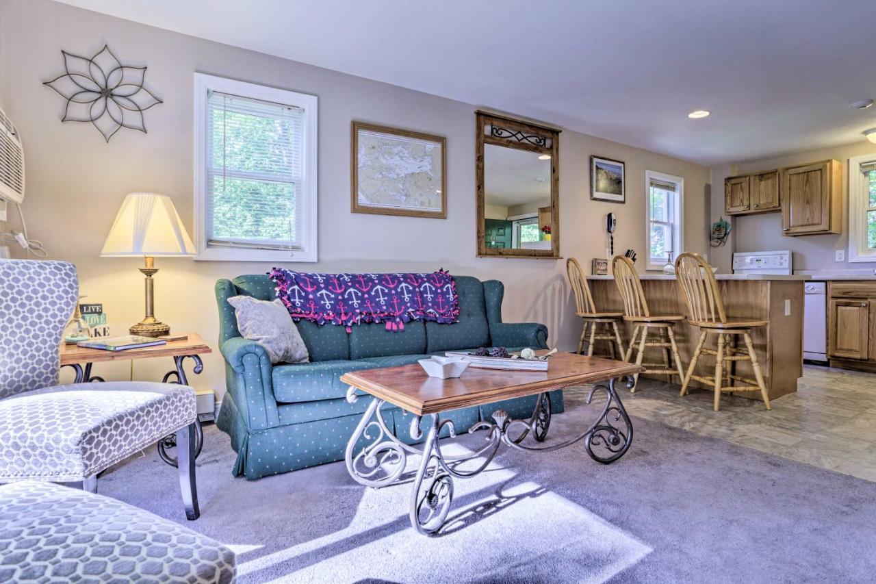 Lake Getaway Walk Across Street To Private Beach! Gilford Eksteriør billede